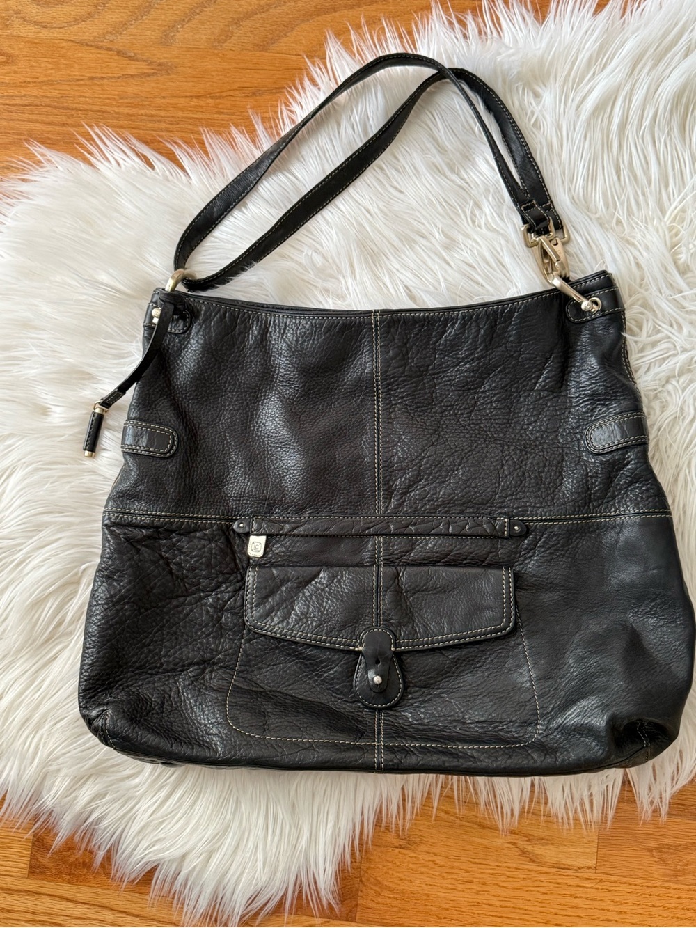Liz Claiborne Black Leather Shoulder Bag